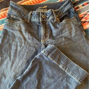 Dark blue Wrangler trousers. Tiny slit on left thigh